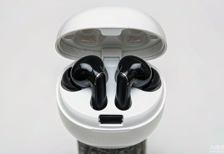 TWS Earbuds